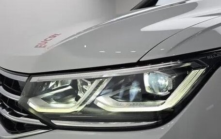 Volkswagen Tiguan II, 2021 год, 3 830 000 рублей, 8 фотография