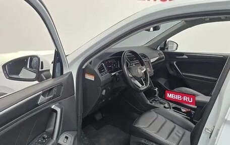 Volkswagen Tiguan II, 2021 год, 3 830 000 рублей, 14 фотография