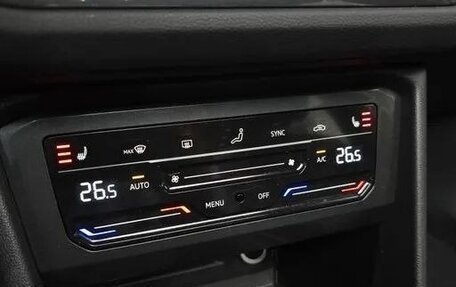 Volkswagen Tiguan II, 2021 год, 3 830 000 рублей, 27 фотография