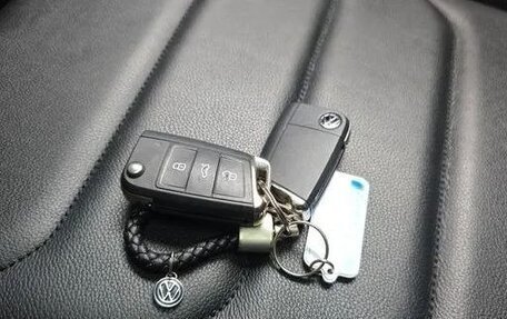 Volkswagen Tiguan II, 2021 год, 3 830 000 рублей, 29 фотография