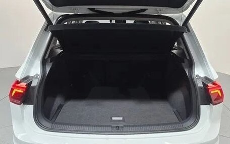 Volkswagen Tiguan II, 2021 год, 3 830 000 рублей, 31 фотография