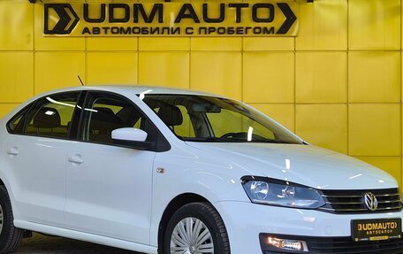 Volkswagen Polo VI (EU Market), 2018 год, 1 590 000 рублей, 3 фотография