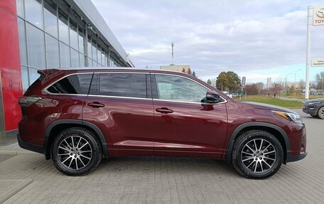 Toyota Highlander III, 2019 год, 4 028 000 рублей, 4 фотография