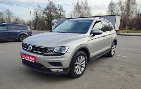 Volkswagen Tiguan II, 2017 год, 2 450 000 рублей, 1 фотография