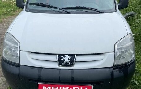 Peugeot Partner II рестайлинг 2, 2011 год, 269 000 рублей, 1 фотография