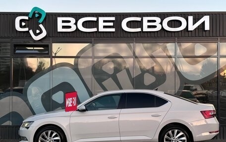 Skoda Superb III рестайлинг, 2018 год, 1 797 000 рублей, 9 фотография