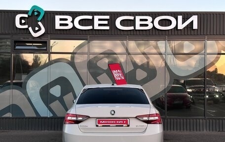 Skoda Superb III рестайлинг, 2018 год, 1 797 000 рублей, 6 фотография