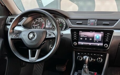 Skoda Superb III рестайлинг, 2018 год, 1 797 000 рублей, 13 фотография