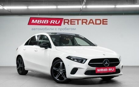 Mercedes-Benz A-Класс, 2019 год, 2 849 000 рублей, 4 фотография