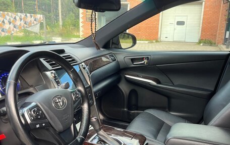 Toyota Camry, 2017 год, 2 200 000 рублей, 5 фотография