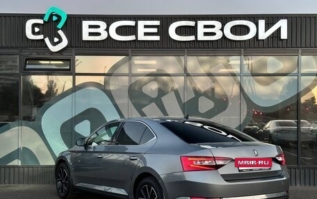 Skoda Superb III рестайлинг, 2016 год, 1 697 000 рублей, 3 фотография