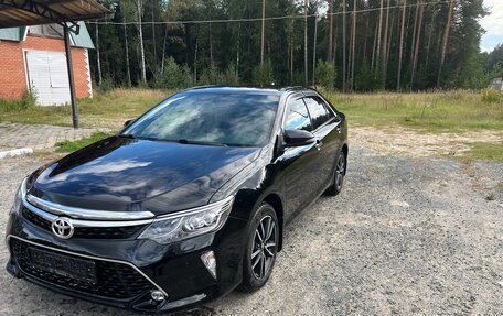 Toyota Camry, 2017 год, 2 200 000 рублей, 13 фотография