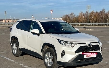 Toyota RAV4, 2025 год, 3 300 000 рублей, 3 фотография