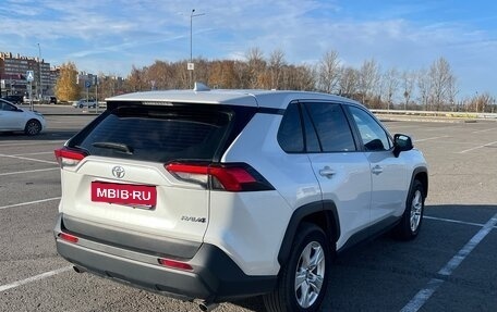 Toyota RAV4, 2025 год, 3 300 000 рублей, 5 фотография
