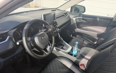 Toyota RAV4, 2021 год, 3 249 000 рублей, 3 фотография