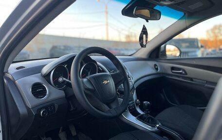 Chevrolet Cruze II, 2014 год, 559 999 рублей, 9 фотография