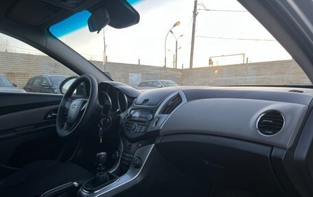 Chevrolet Cruze II, 2014 год, 559 999 рублей, 14 фотография