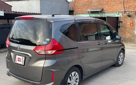 Honda Freed II, 2019 год, 1 690 000 рублей, 4 фотография