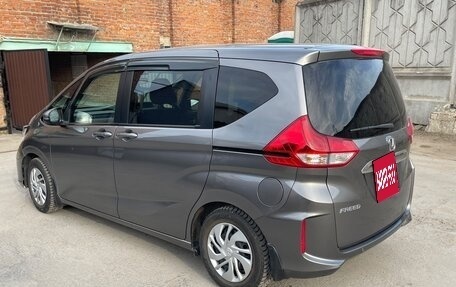 Honda Freed II, 2019 год, 1 690 000 рублей, 5 фотография