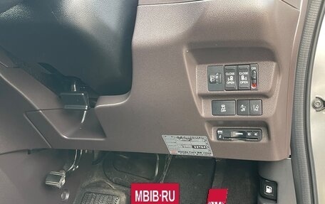 Honda Freed II, 2019 год, 1 690 000 рублей, 14 фотография