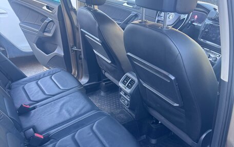 Volkswagen Tiguan II, 2019 год, 2 400 000 рублей, 9 фотография
