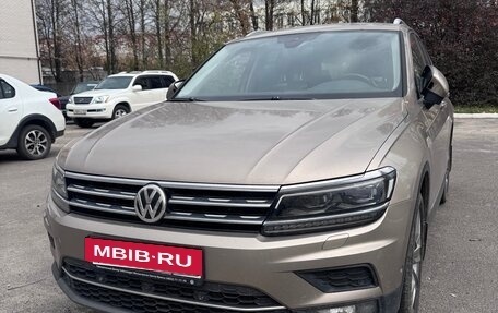 Volkswagen Tiguan II, 2019 год, 2 400 000 рублей, 5 фотография