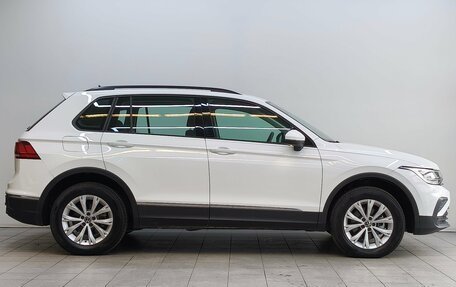 Volkswagen Tiguan II, 2021 год, 2 880 000 рублей, 5 фотография