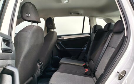 Volkswagen Tiguan II, 2021 год, 2 880 000 рублей, 18 фотография