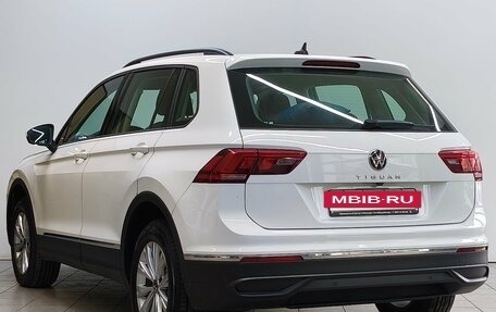 Volkswagen Tiguan II, 2021 год, 2 880 000 рублей, 8 фотография