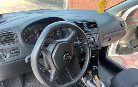Volkswagen Polo VI (EU Market), 2018 год, 900 000 рублей, 6 фотография