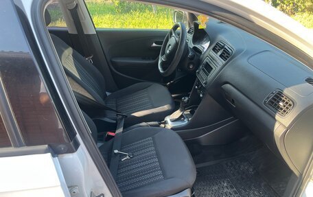 Volkswagen Polo VI (EU Market), 2018 год, 900 000 рублей, 5 фотография
