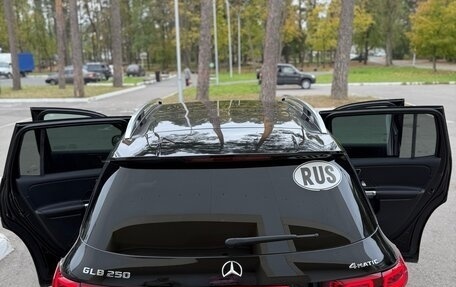 Mercedes-Benz GLB, 2021 год, 4 600 000 рублей, 3 фотография