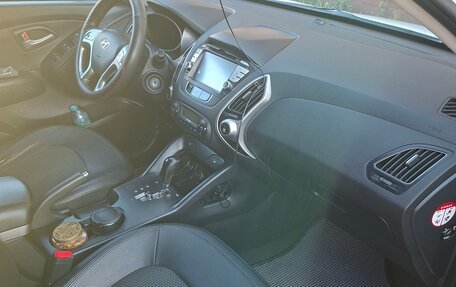 Hyundai ix35 I рестайлинг, 2011 год, 1 200 000 рублей, 11 фотография
