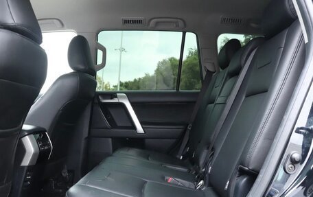 Toyota Land Cruiser Prado 150 рестайлинг, 2020 год, 4 380 000 рублей, 16 фотография