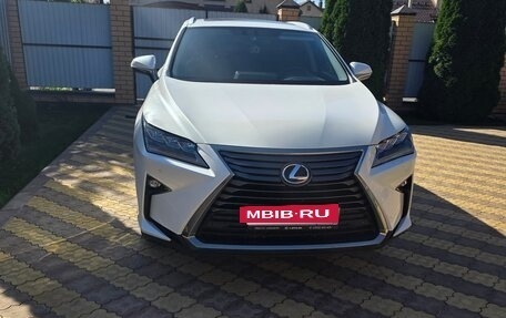 Lexus RX IV рестайлинг, 2018 год, 4 400 000 рублей, 3 фотография
