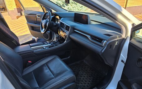 Lexus RX IV рестайлинг, 2018 год, 4 400 000 рублей, 12 фотография