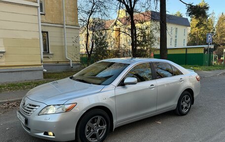 Toyota Camry, 2008 год, 1 050 000 рублей, 4 фотография