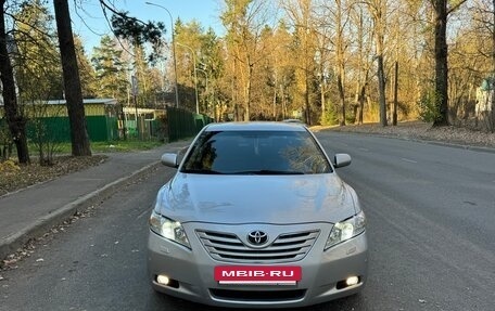 Toyota Camry, 2008 год, 1 050 000 рублей, 2 фотография