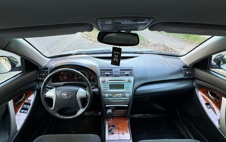 Toyota Camry, 2008 год, 1 050 000 рублей, 17 фотография