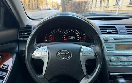 Toyota Camry, 2008 год, 1 050 000 рублей, 18 фотография