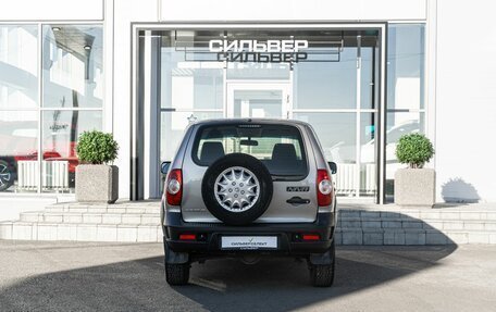 Chevrolet Niva I рестайлинг, 2016 год, 600 000 рублей, 3 фотография