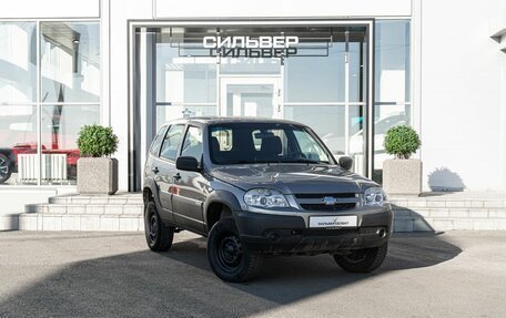 Chevrolet Niva I рестайлинг, 2016 год, 600 000 рублей, 4 фотография