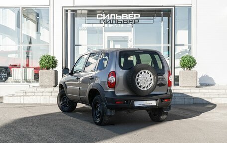 Chevrolet Niva I рестайлинг, 2016 год, 600 000 рублей, 5 фотография