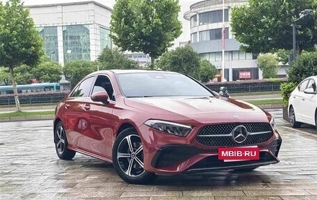 Mercedes-Benz A-Класс, 2023 год, 2 315 000 рублей, 3 фотография
