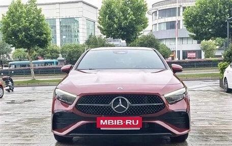 Mercedes-Benz A-Класс, 2023 год, 2 315 000 рублей, 2 фотография