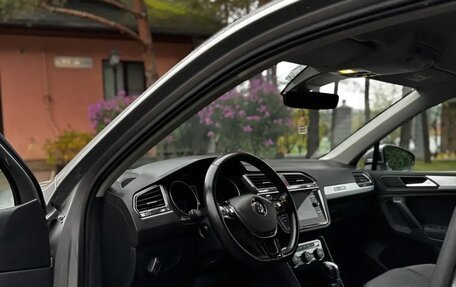 Volkswagen Tiguan II, 2018 год, 2 230 000 рублей, 8 фотография