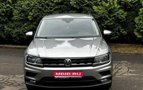 Volkswagen Tiguan II, 2018 год, 2 230 000 рублей, 2 фотография