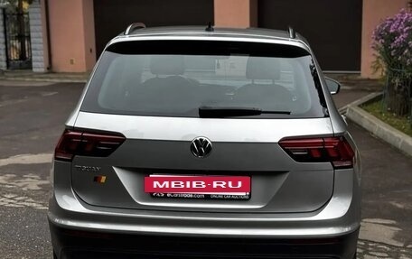 Volkswagen Tiguan II, 2018 год, 2 230 000 рублей, 5 фотография
