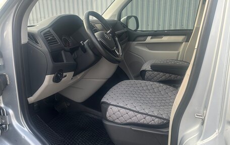 Volkswagen Caravelle T5, 2015 год, 2 300 000 рублей, 12 фотография