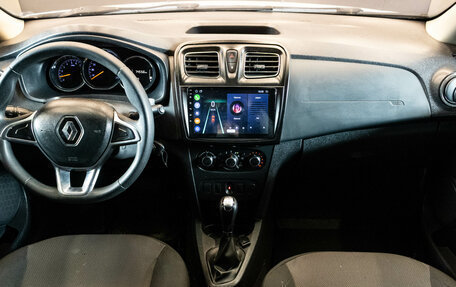 Renault Logan II, 2020 год, 900 000 рублей, 4 фотография
